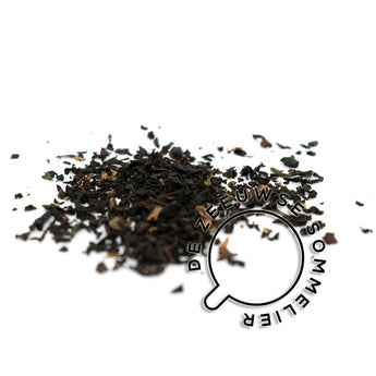 Gebroken theeblaadjes van Assam thee uit India. Assam BOP is een volle, moutige en geurige zwarte thee met een rijke smaak.