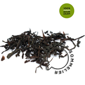 Zwarte Highgrown Ceylon thee die een heldere, rijke, koperkleurige infusie geeft met een lekkere, frisse smaak. De Zeeuwse Sommelier.Het blad is grof (Orange Pekoe) en van biologische teelt.